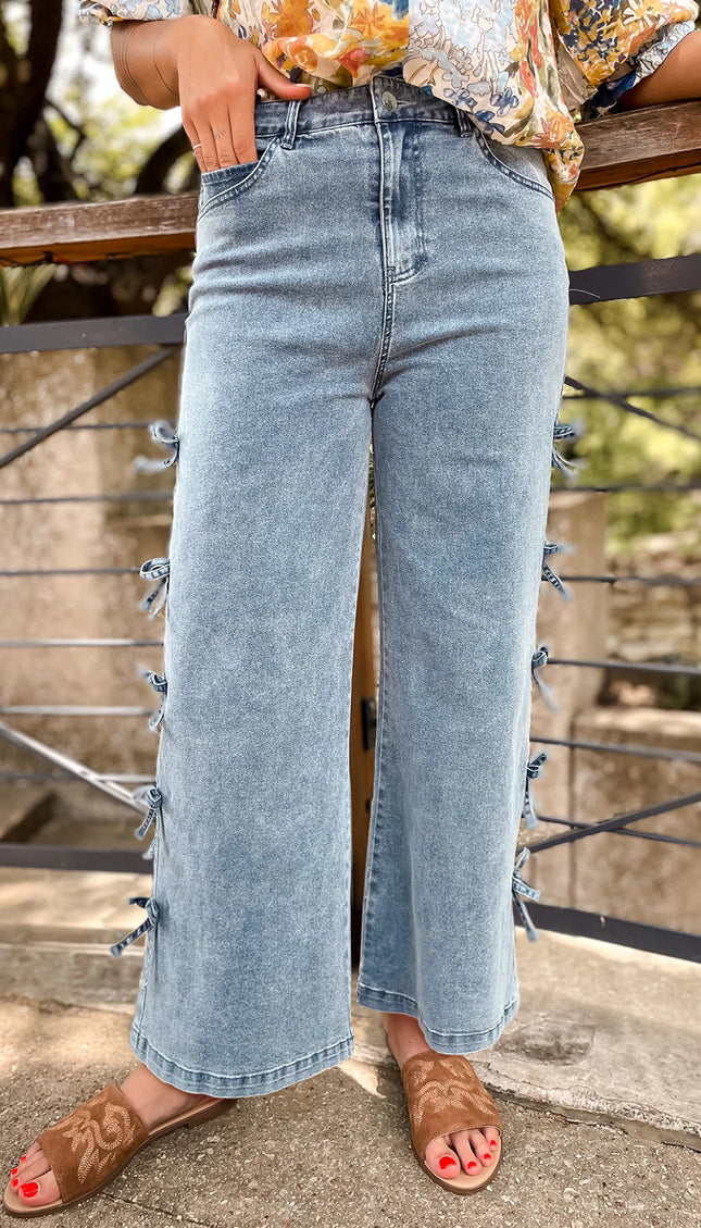 White Bowknot Jeans
